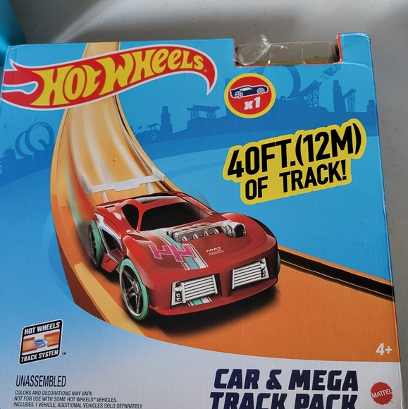 💙💙💙 LIKE NEW HotWheels Track Builder and Tracks - Picture 2 of 6